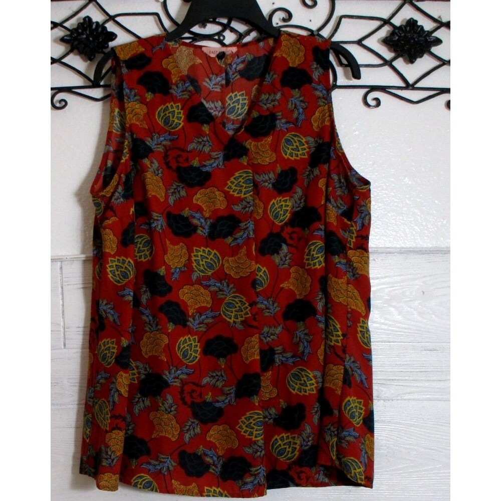 East Adeline Women's Top Size 1X Sleeveless Multicolored Floral V Neck